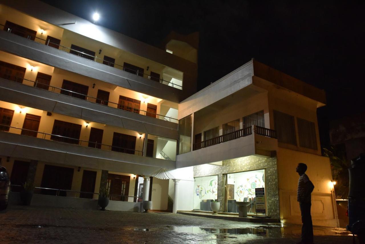 New Ocean Hill Hotel Hikkaduwa Exterior photo