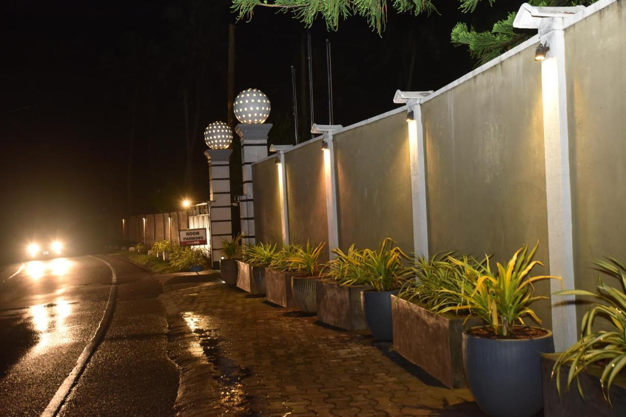 New Ocean Hill Hotel Hikkaduwa Exterior photo