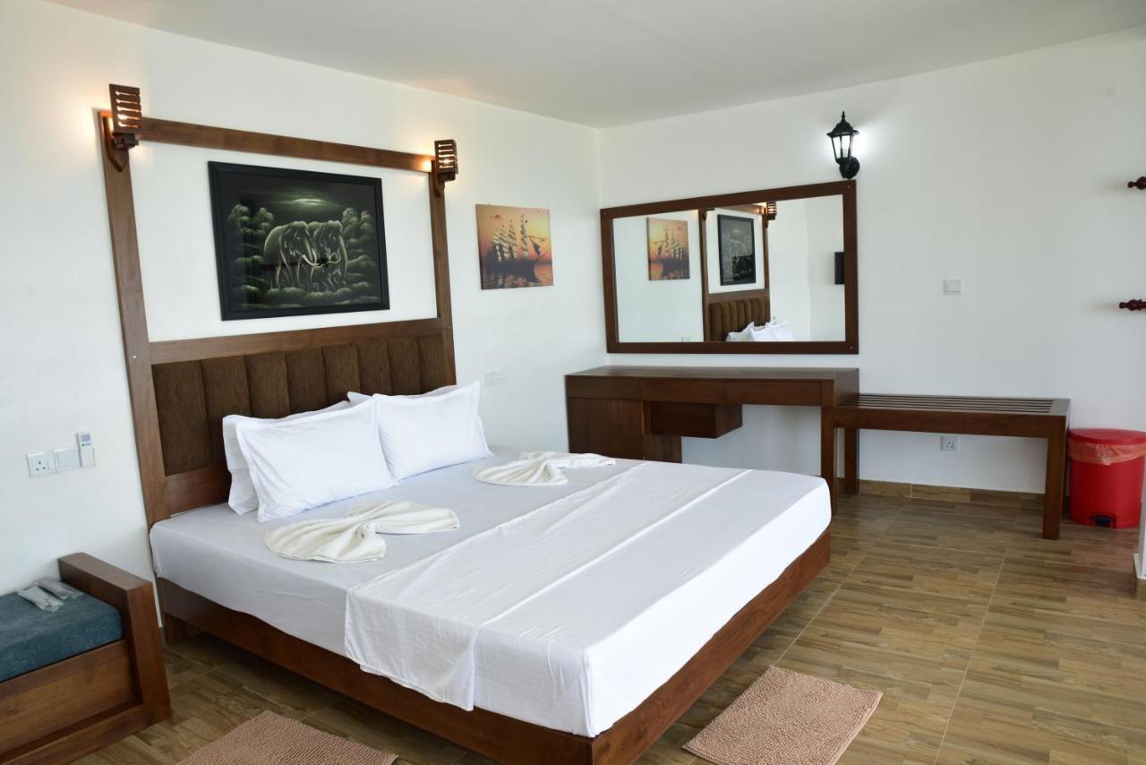 New Ocean Hill Hotel Hikkaduwa Exterior photo